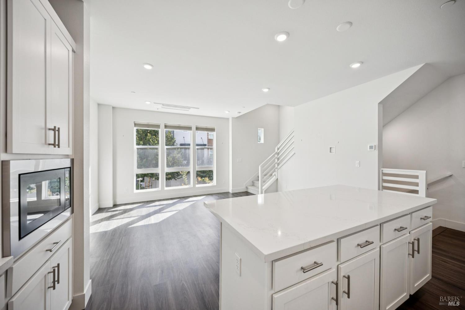 305 Verandah Avenue Novato CA 94945
