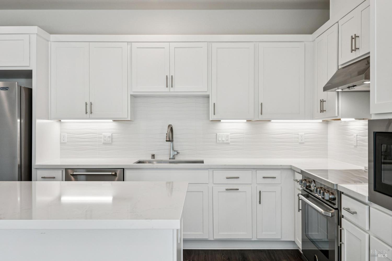 305 Verandah Avenue Novato CA 94945