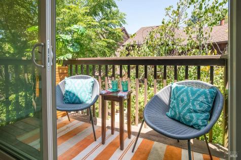1484 Parkway Drive Rohnert Park CA 94928