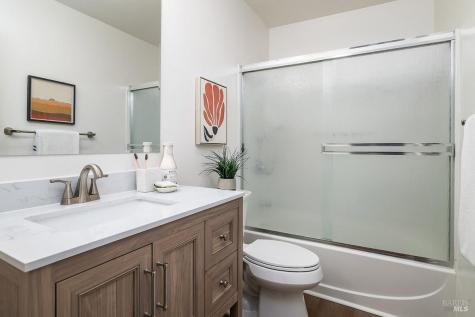 1484 Parkway Drive Rohnert Park CA 94928