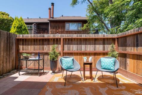 1484 Parkway Drive Rohnert Park CA 94928