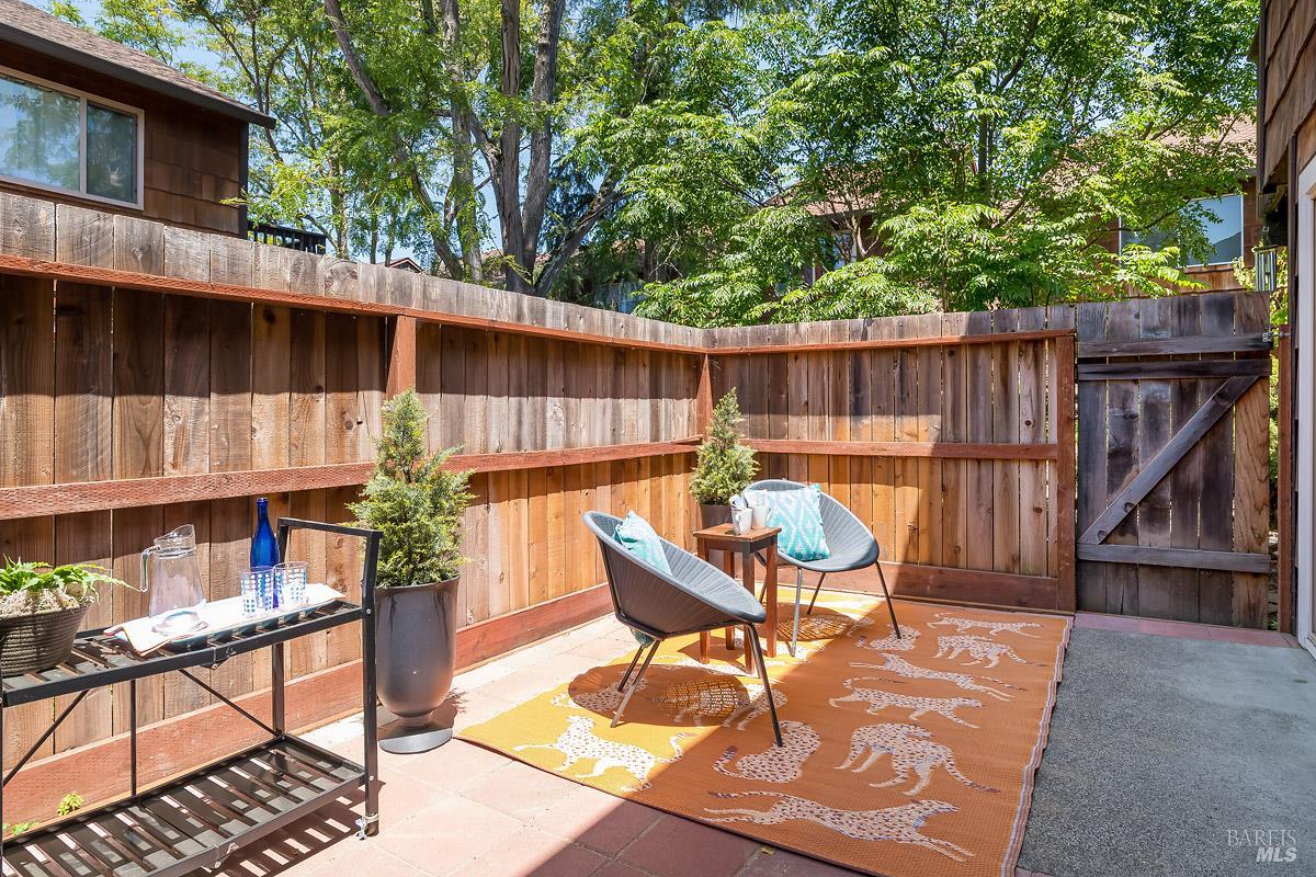1484 Parkway Drive Rohnert Park CA 94928
