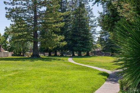 1484 Parkway Drive Rohnert Park CA 94928