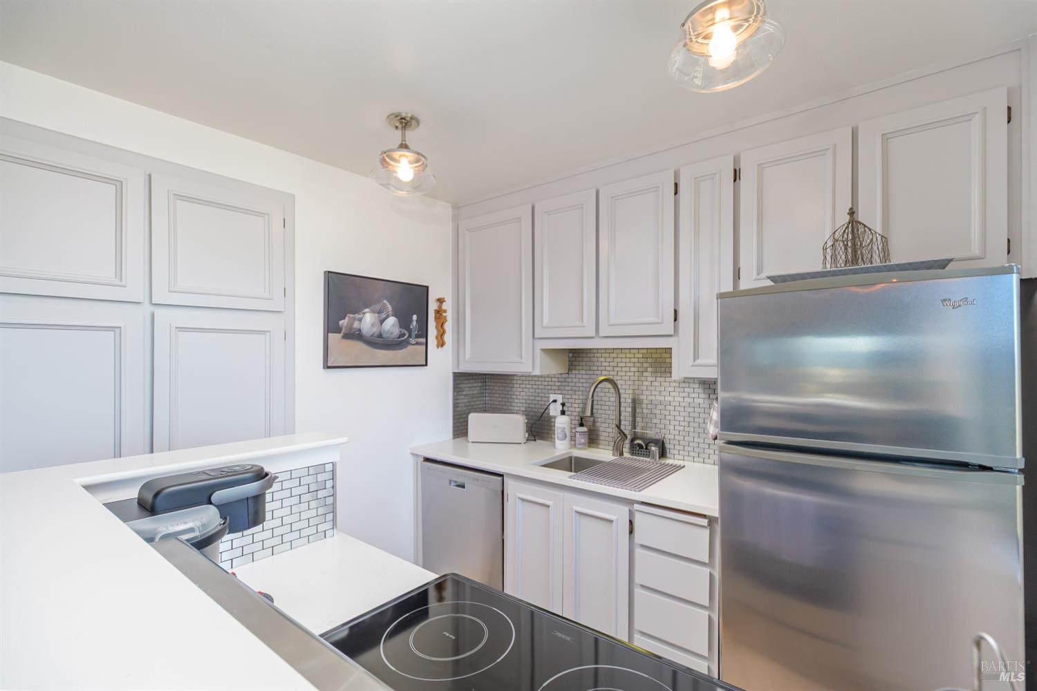 588 Seaver Drive Mill Valley CA 94941