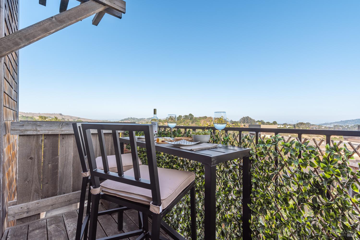 588 Seaver Drive Mill Valley CA 94941