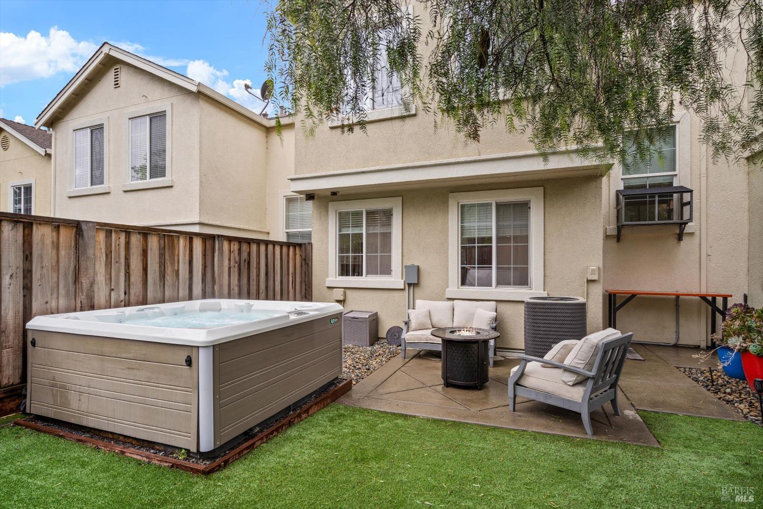 2084 Cooper Drive Santa Rosa CA 95404