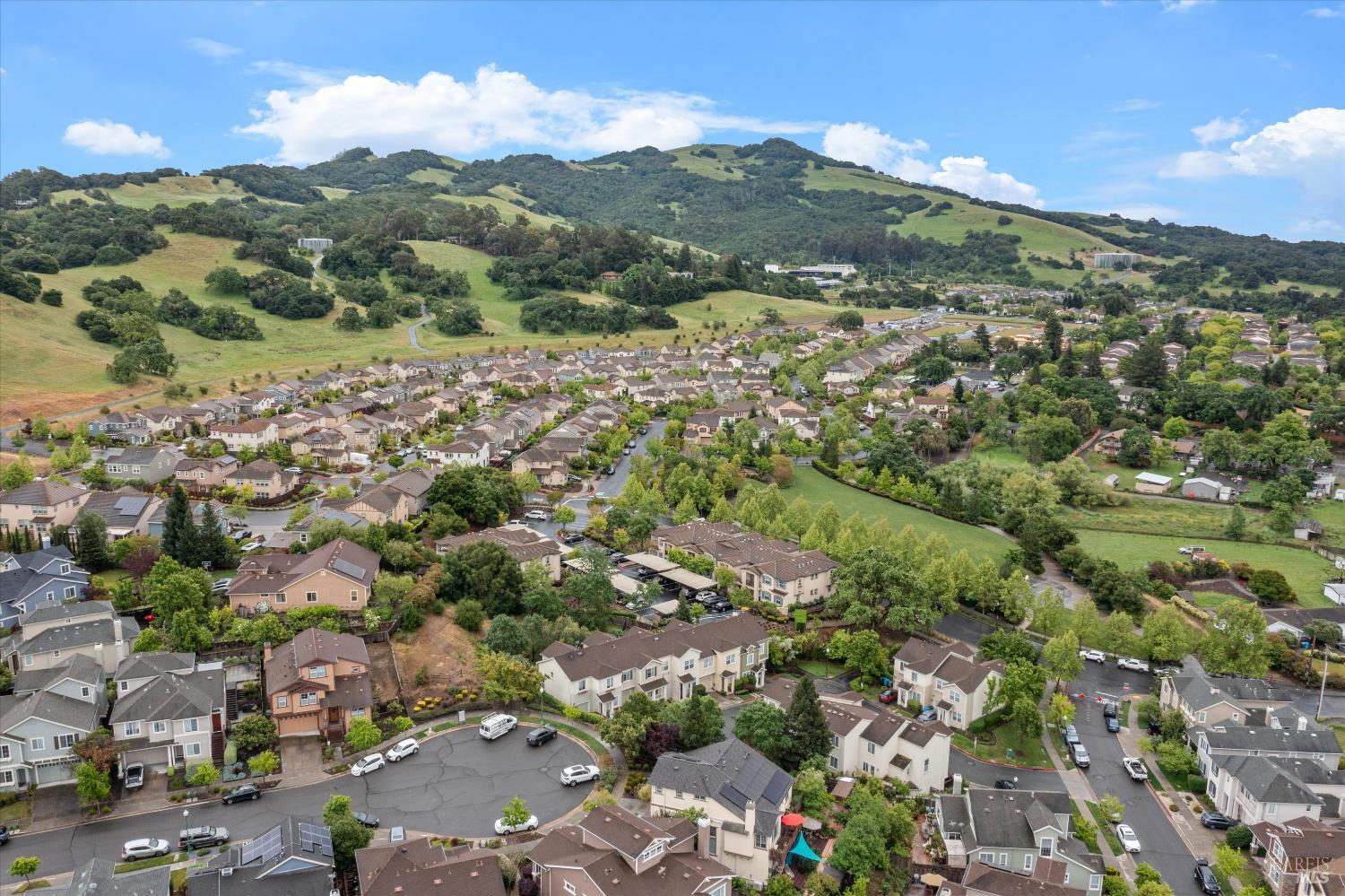2084 Cooper Drive Santa Rosa CA 95404