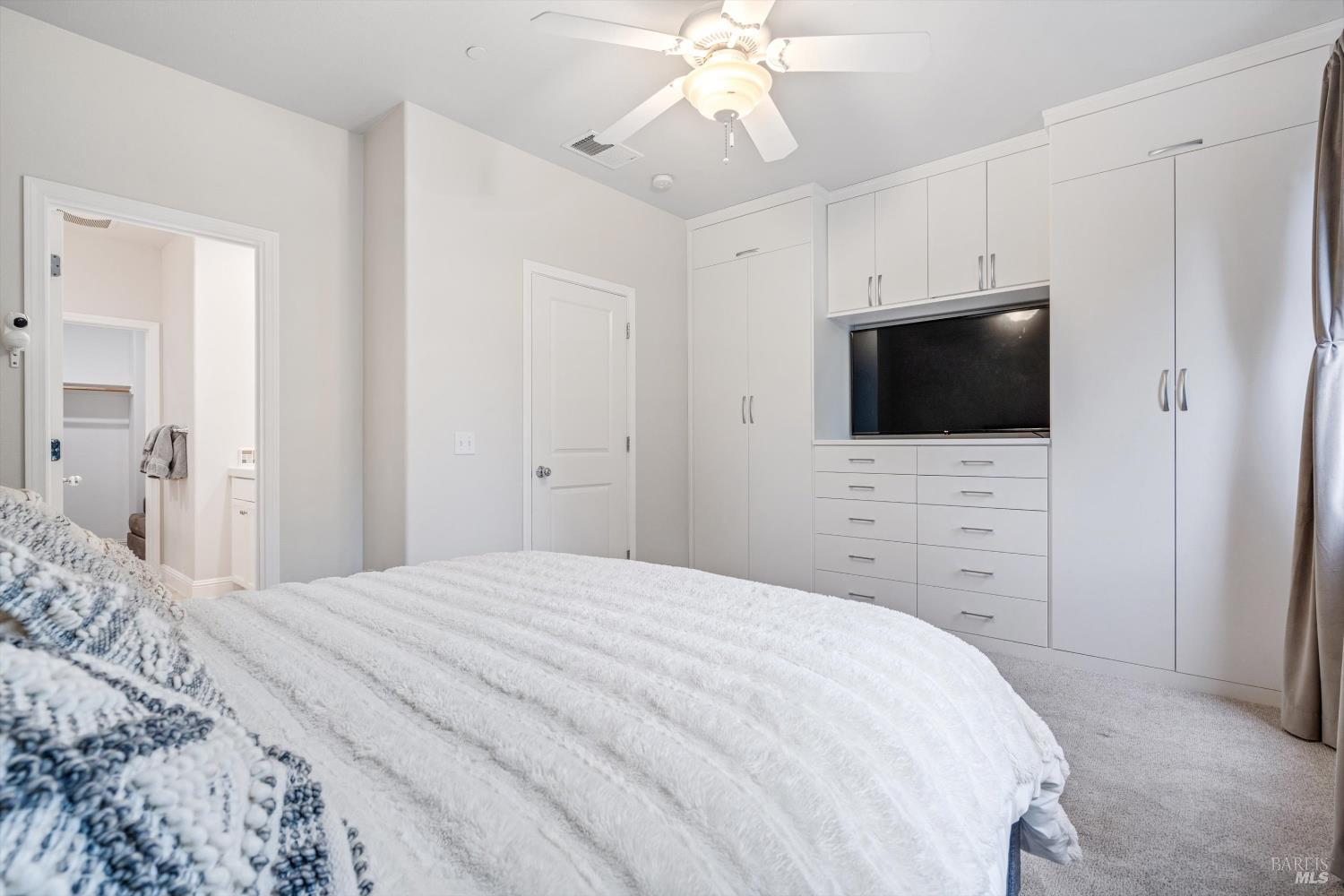 2084 Cooper Drive Santa Rosa CA 95404