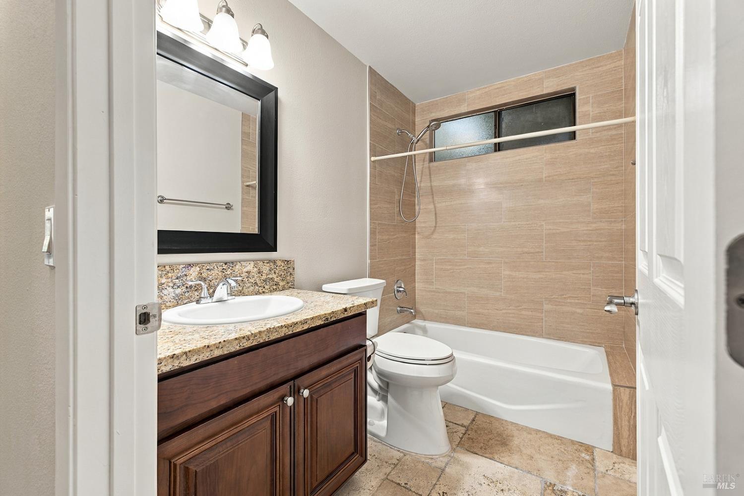 344 Los Alamos Road Santa Rosa CA 95409