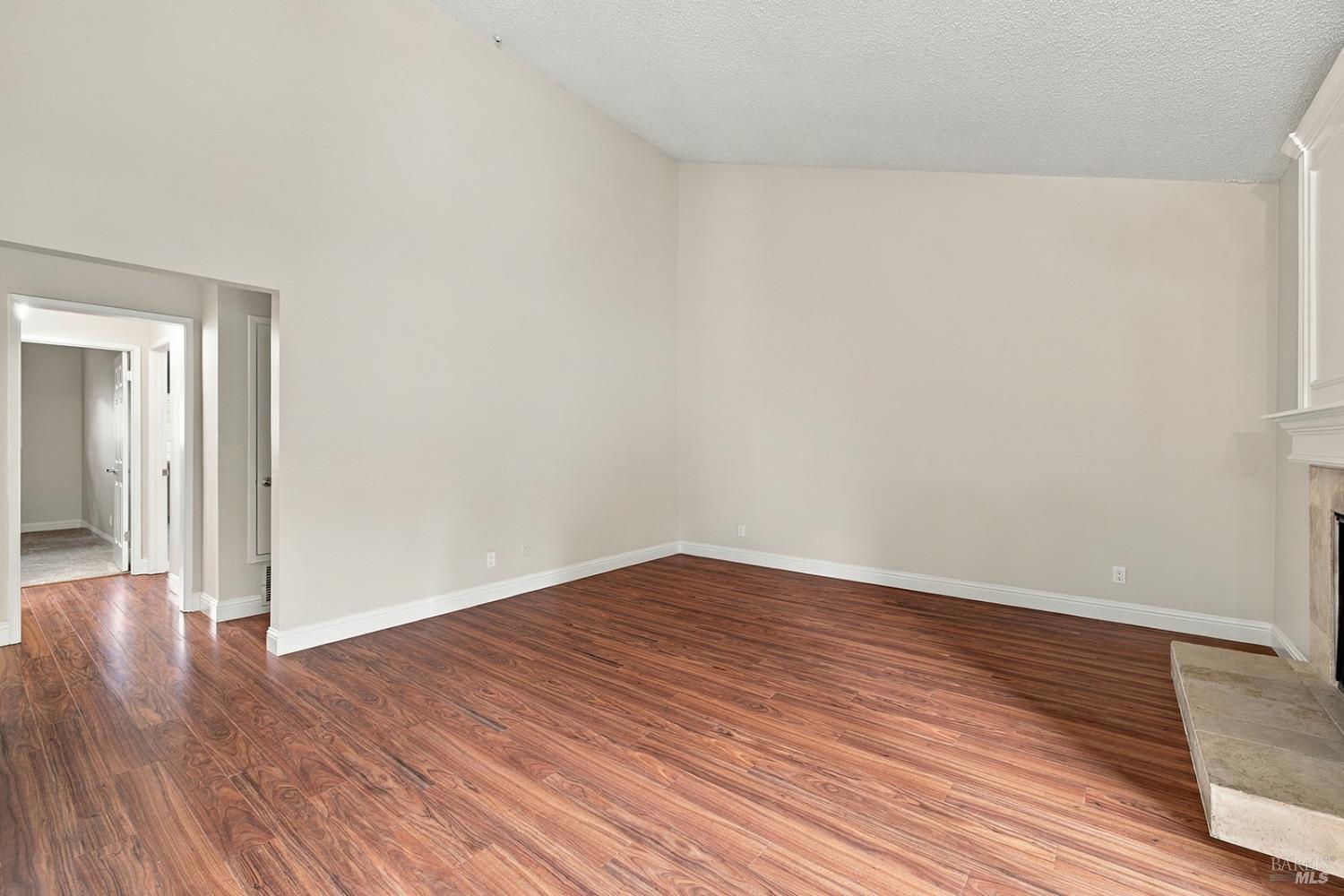 344 Los Alamos Road Santa Rosa CA 95409