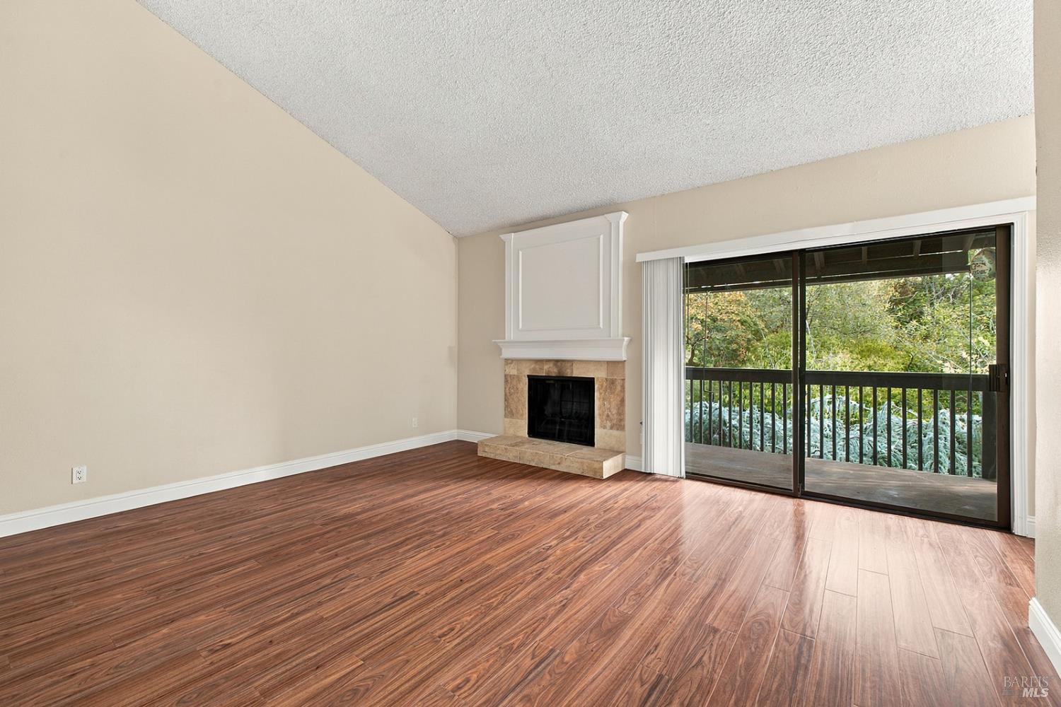 344 Los Alamos Road Santa Rosa CA 95409