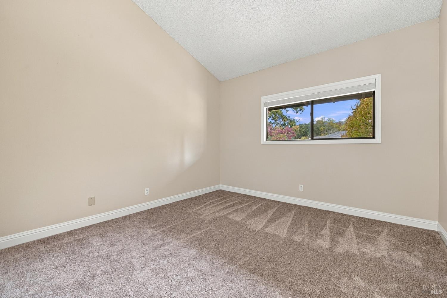 344 Los Alamos Road Santa Rosa CA 95409