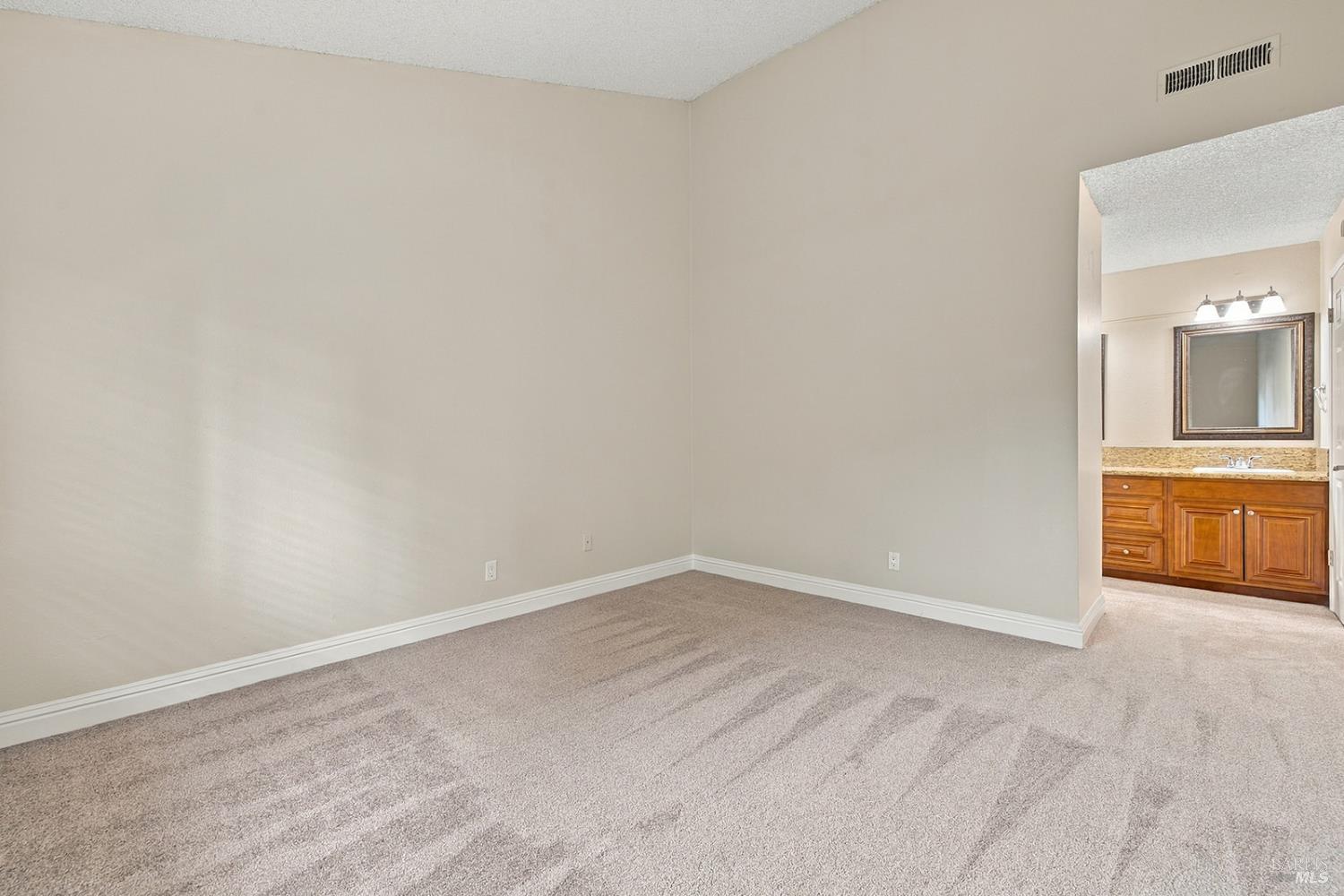 344 Los Alamos Road Santa Rosa CA 95409