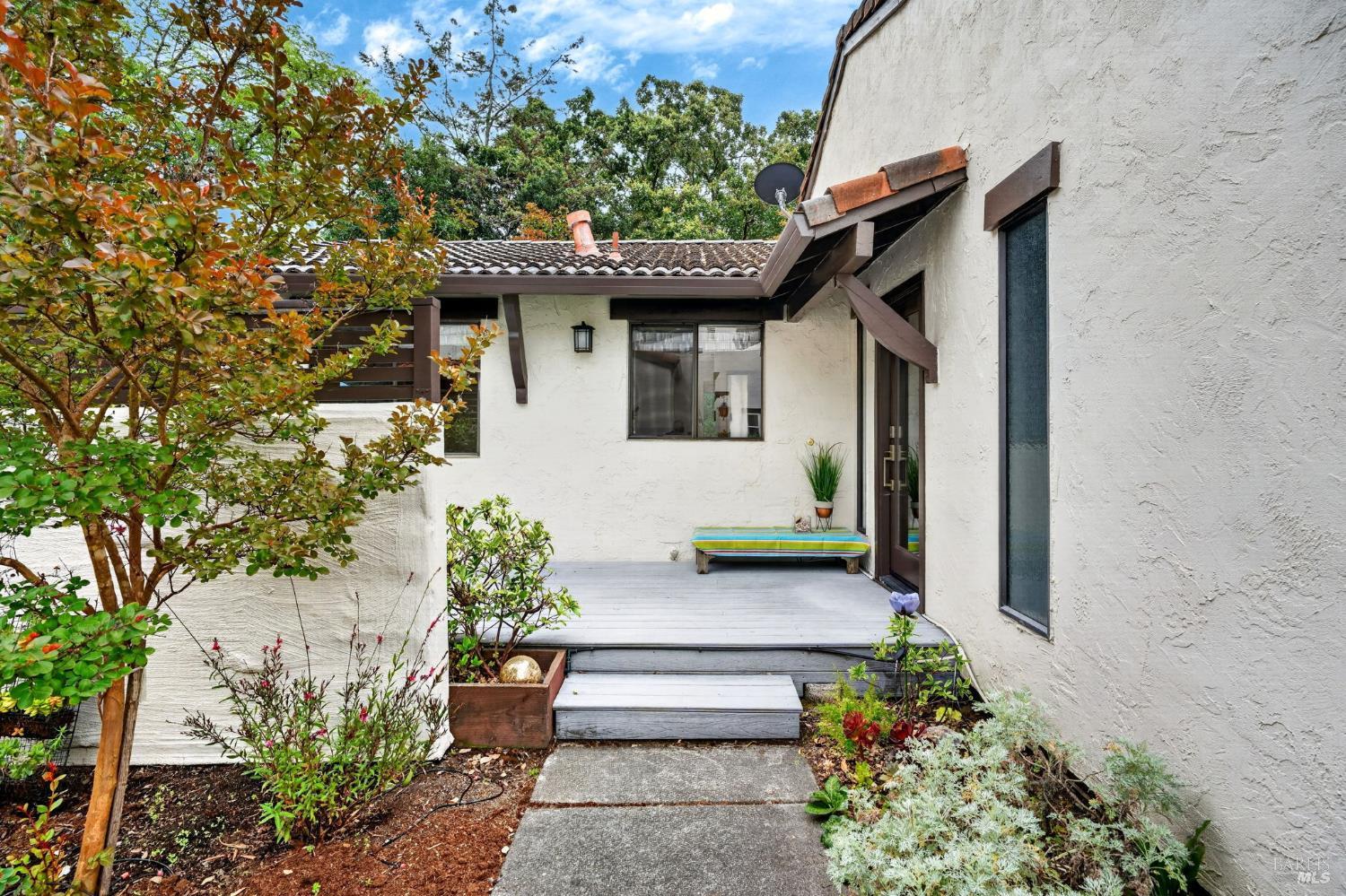 842 Adobe Drive Santa Rosa CA 95404