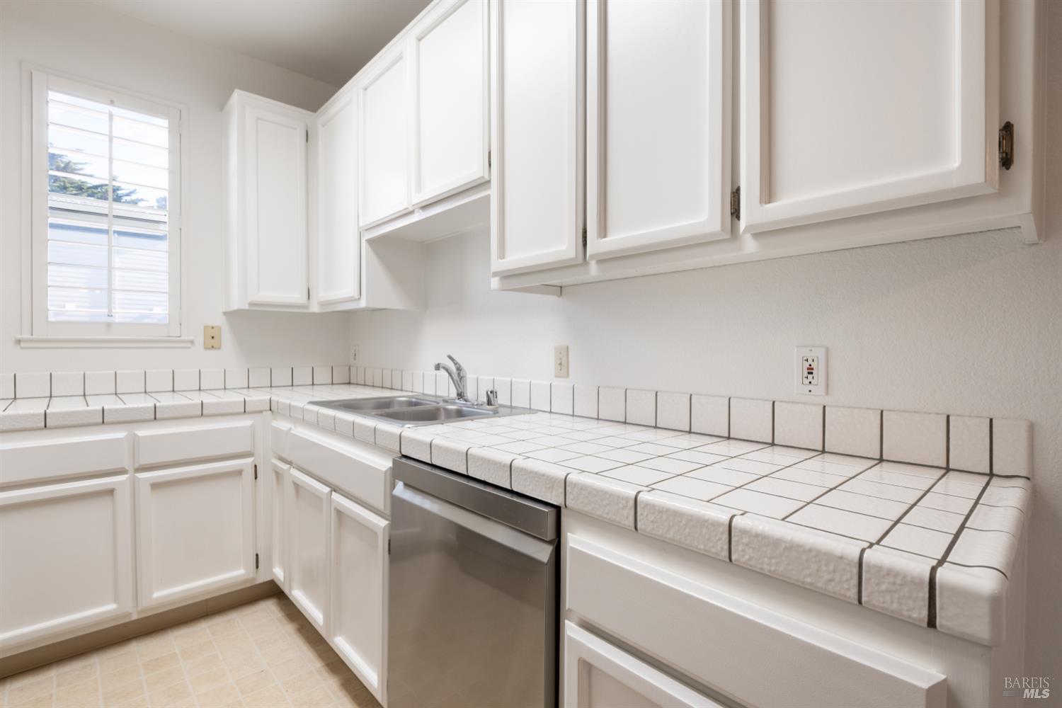 220 Commodore Drive Richmond CA 94804