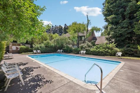 93 Nicholas Court Cotati CA 94931