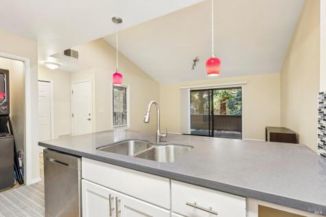 93 Nicholas Court Cotati CA 94931