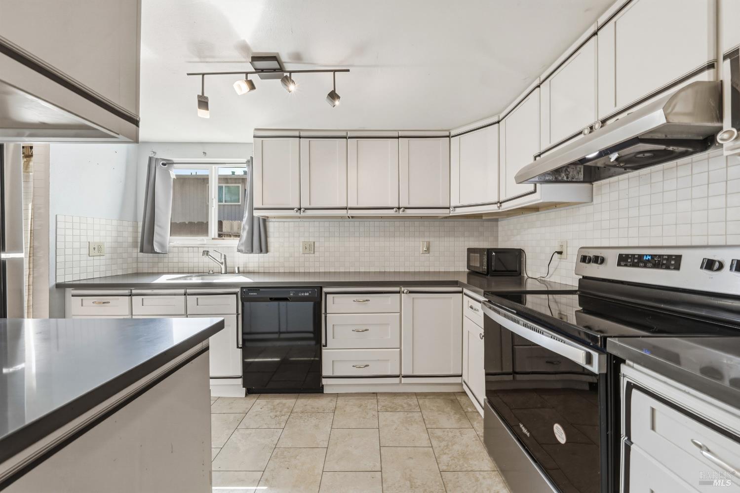 222 Del Luz Court Fairfield CA 94533