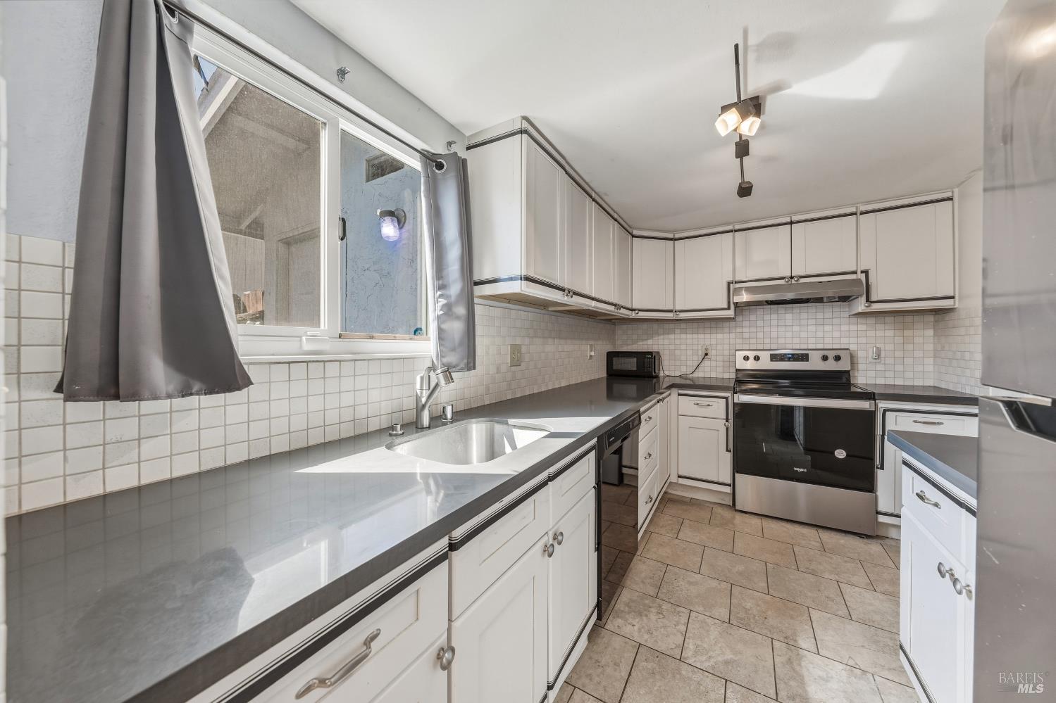 222 Del Luz Court Fairfield CA 94533