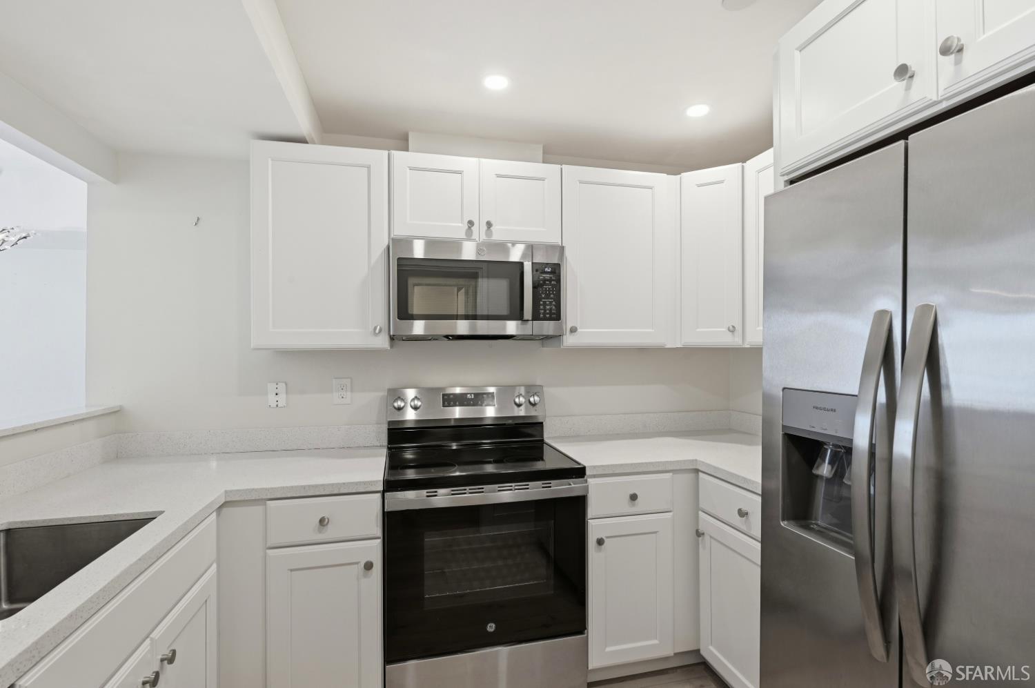 1 Daniel Burnham Court San Francisco CA 94109