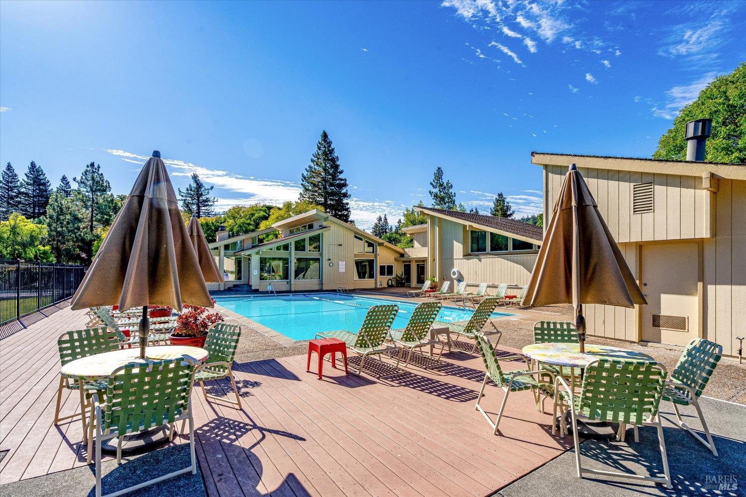 3007 Lago Vista Way Santa Rosa CA 95405