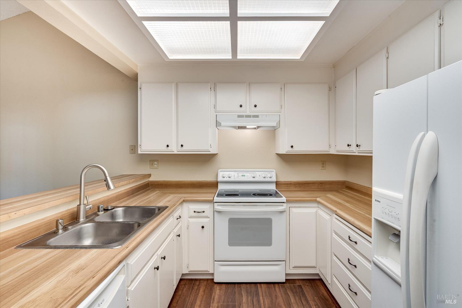 3007 Lago Vista Way Santa Rosa CA 95405
