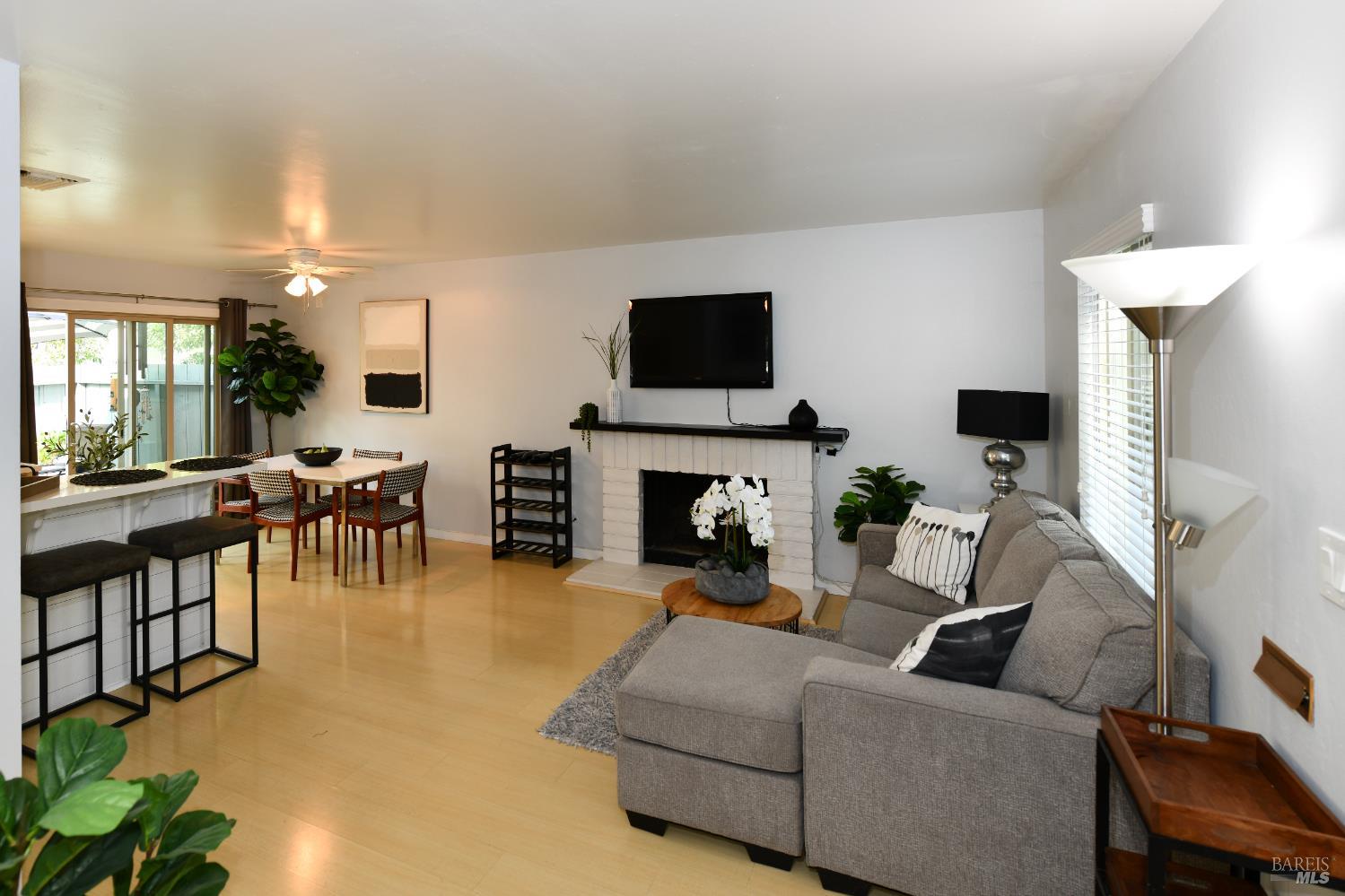 1118 Marina Drive Napa CA 94559
