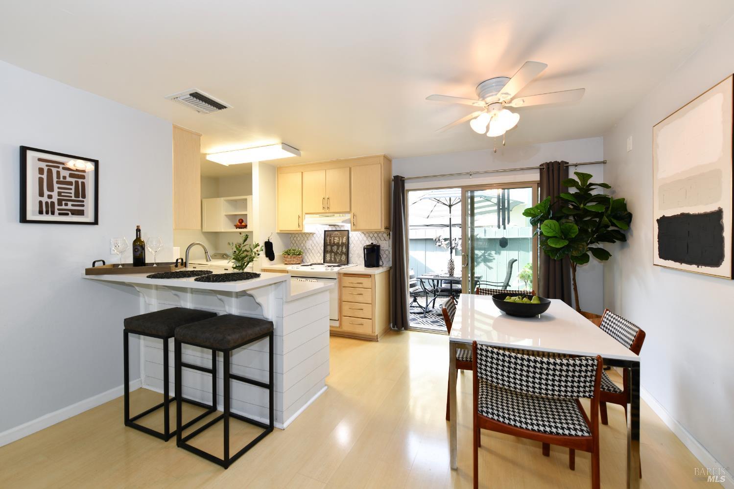 1118 Marina Drive Napa CA 94559