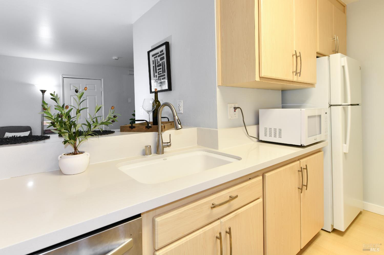 1118 Marina Drive Napa CA 94559