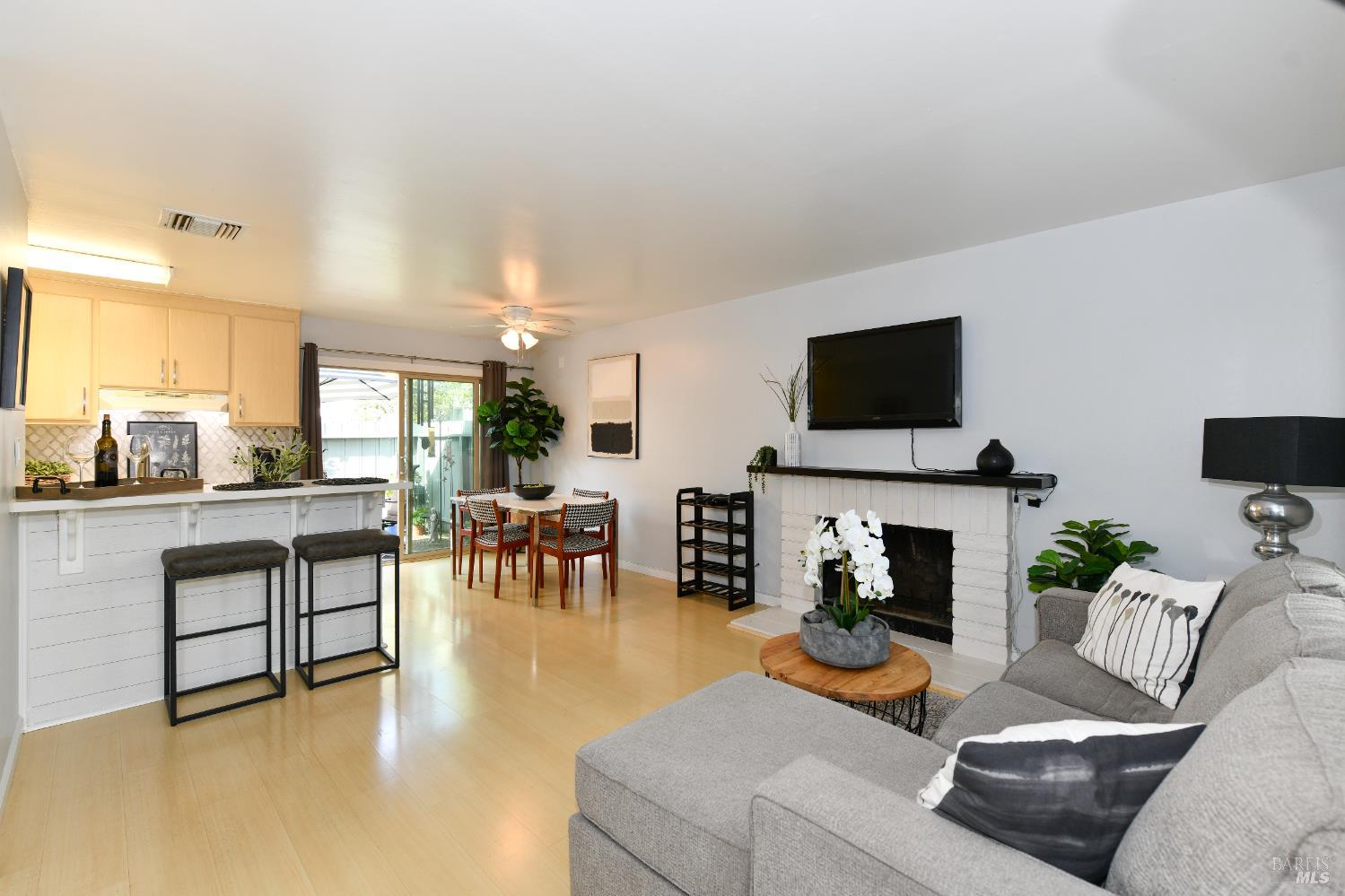 1118 Marina Drive Napa CA 94559