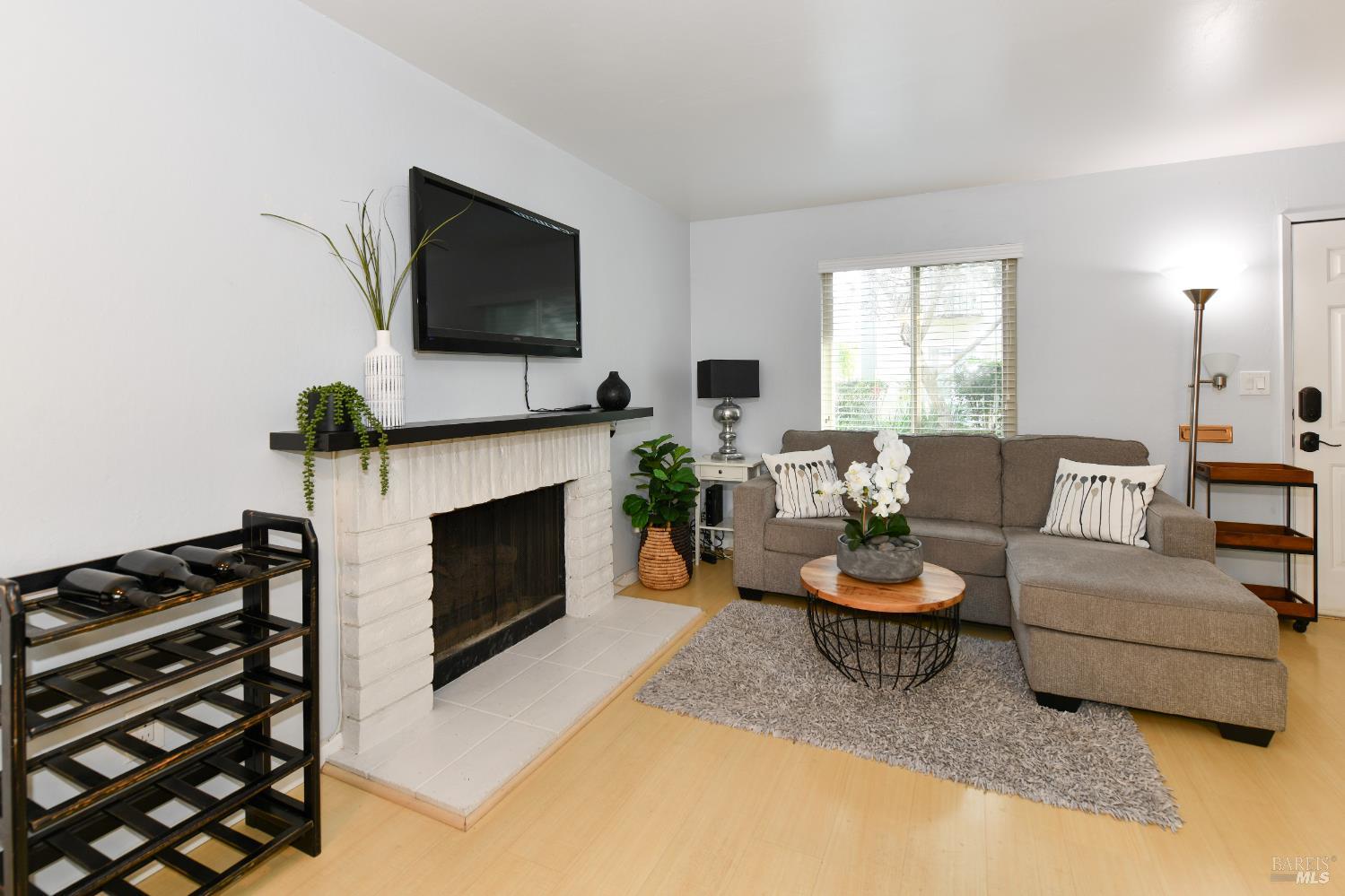 1118 Marina Drive Napa CA 94559
