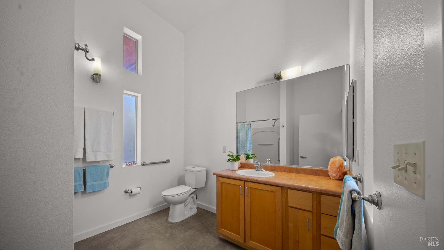 1346 Yulupa Avenue Santa Rosa CA 95405