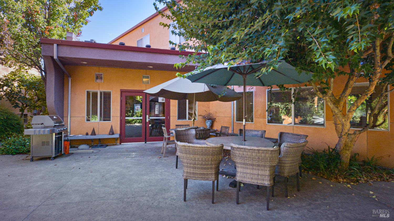 1346 Yulupa Avenue Santa Rosa CA 95405