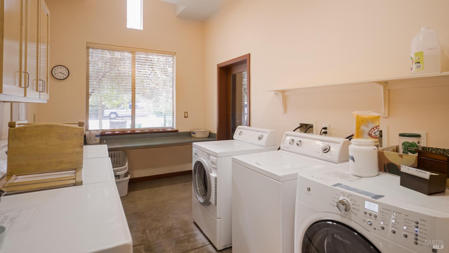1346 Yulupa Avenue Santa Rosa CA 95405
