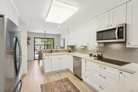 11 Eucalyptus Knoll Street Mill Valley CA 94941