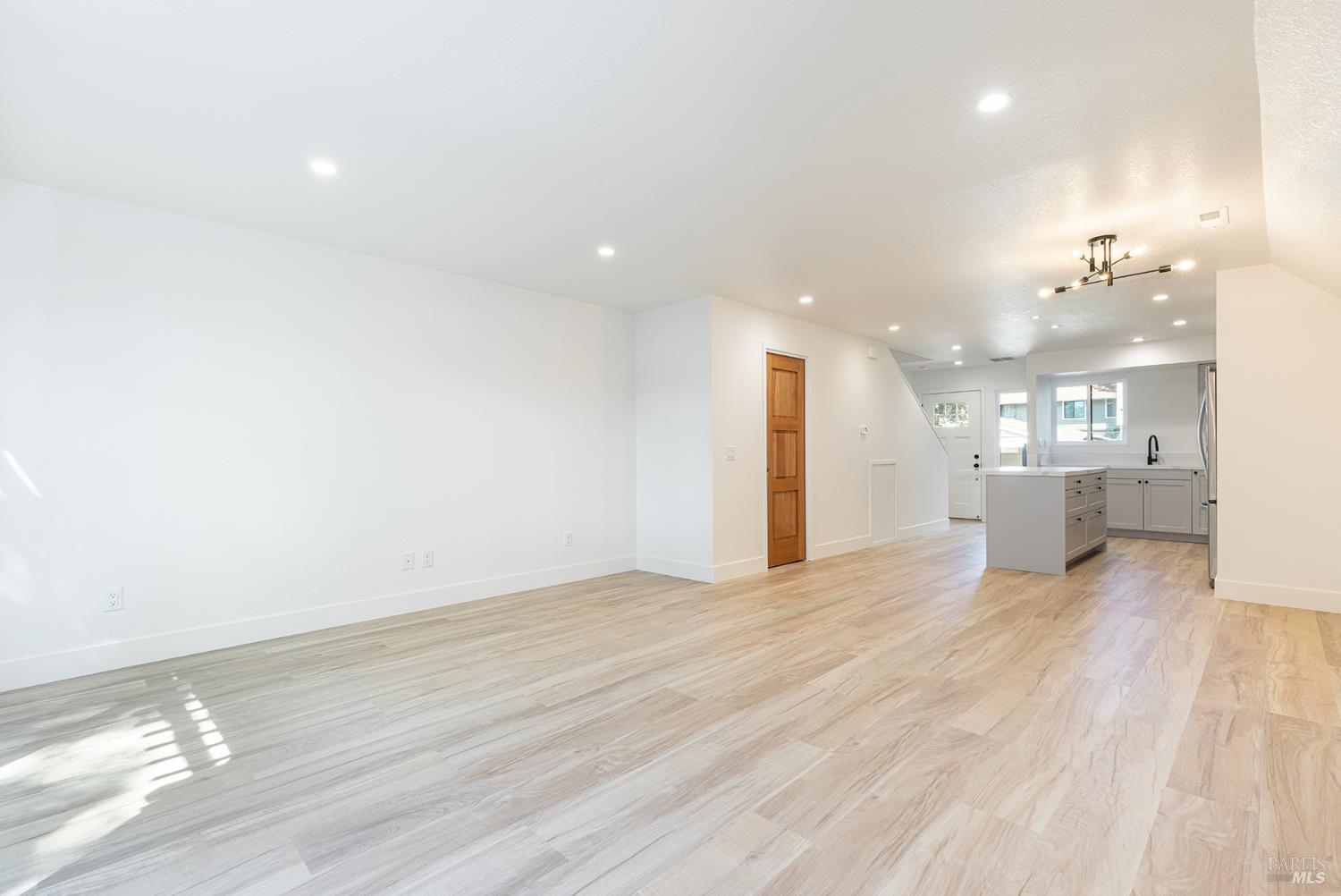 139 Vista View Drive Cloverdale CA 95425