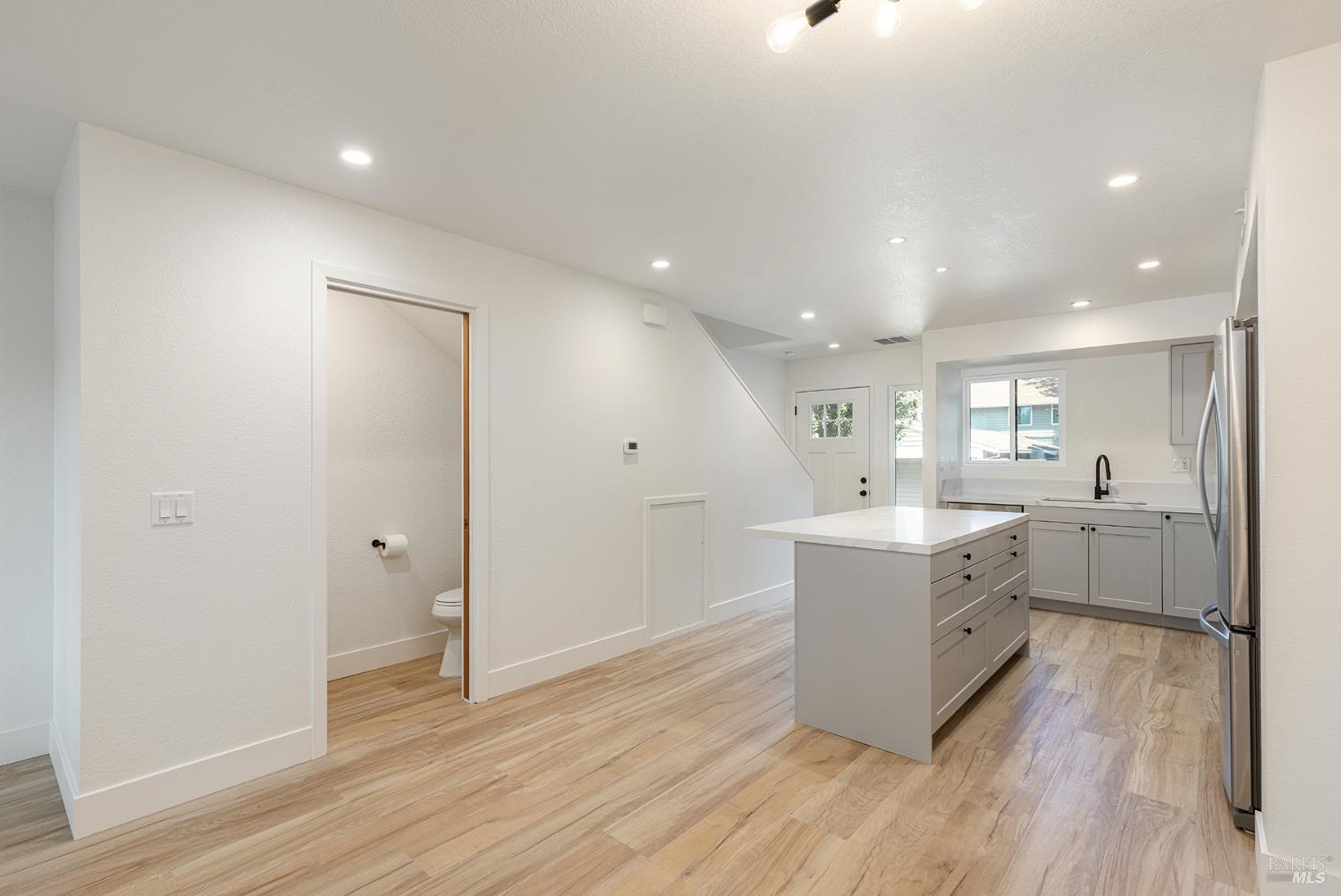 139 Vista View Drive Cloverdale CA 95425