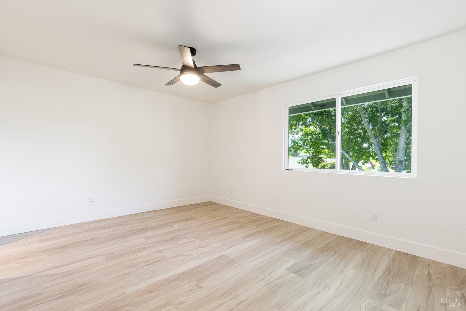 139 Vista View Drive Cloverdale CA 95425