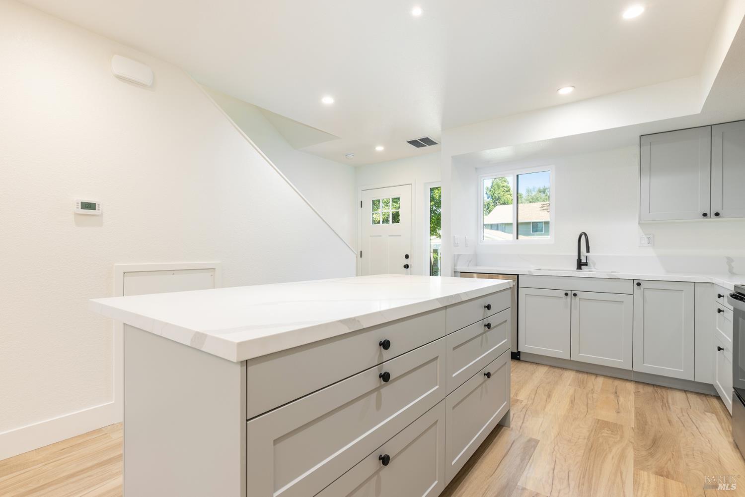 139 Vista View Drive Cloverdale CA 95425