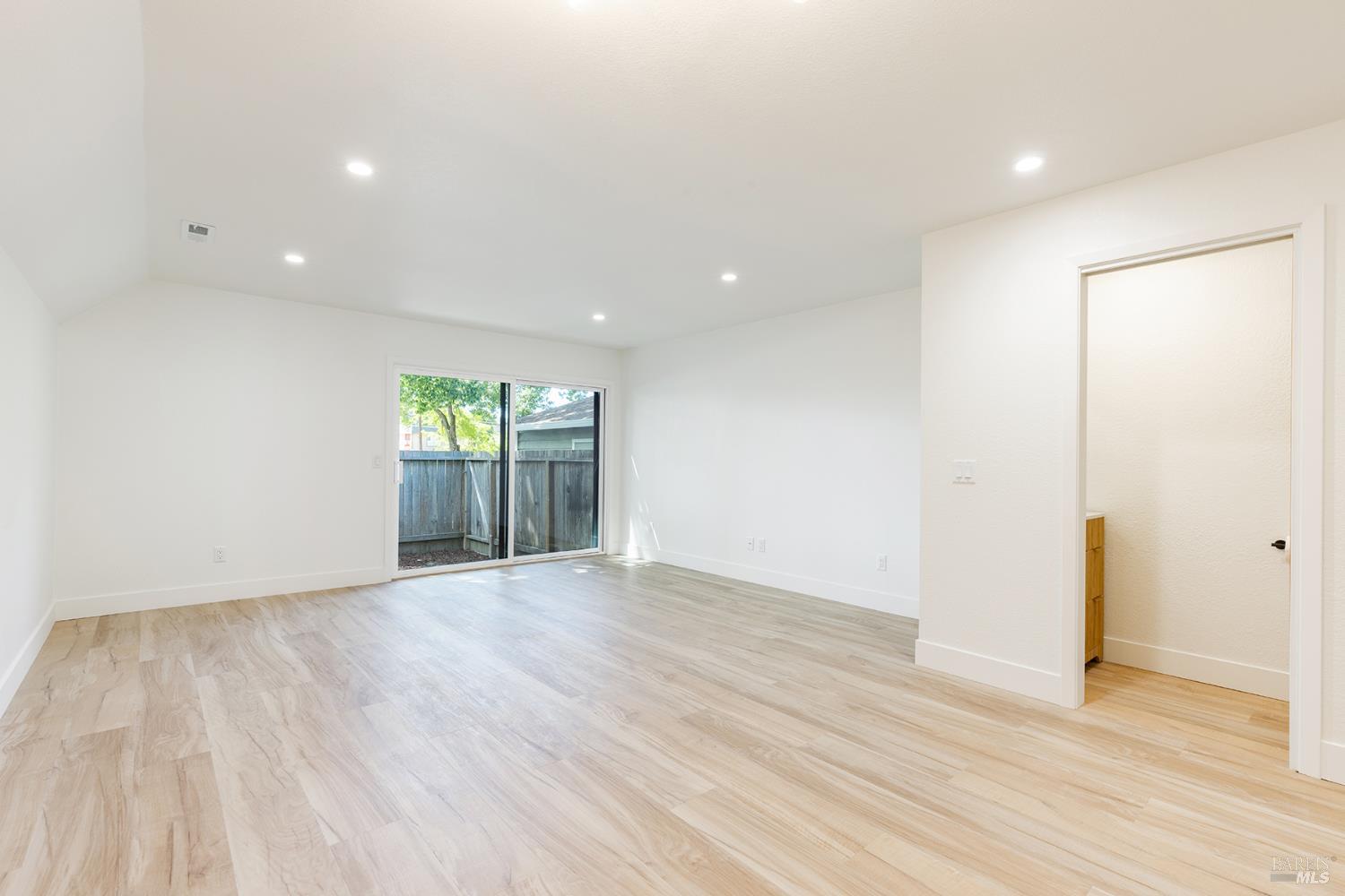 139 Vista View Drive Cloverdale CA 95425