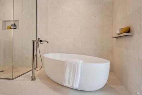 171 Sawmilll Circle Healdsburg CA 95448