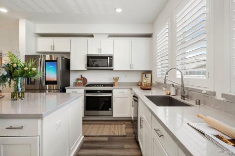 13 Idro Way Novato CA 94945