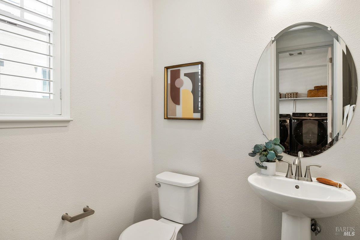 13 Idro Way Novato CA 94945