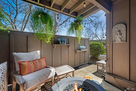 2 Mcintosh Court Novato CA 94949