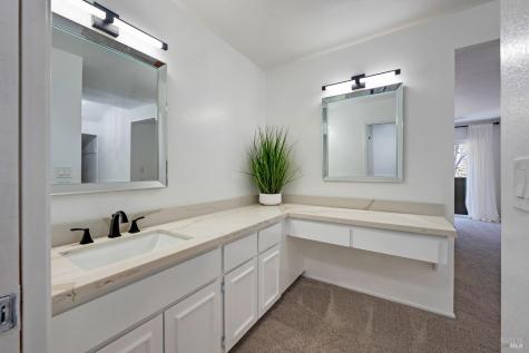 2 Mcintosh Court Novato CA 94949