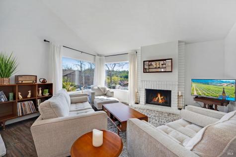 2 Mcintosh Court Novato CA 94949