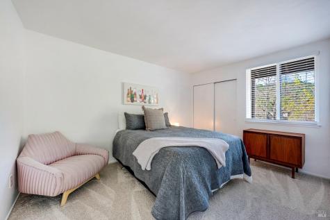 2 Mcintosh Court Novato CA 94949