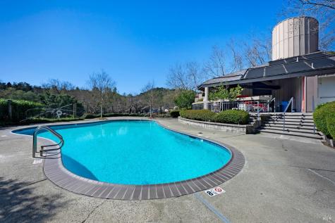 2 Mcintosh Court Novato CA 94949