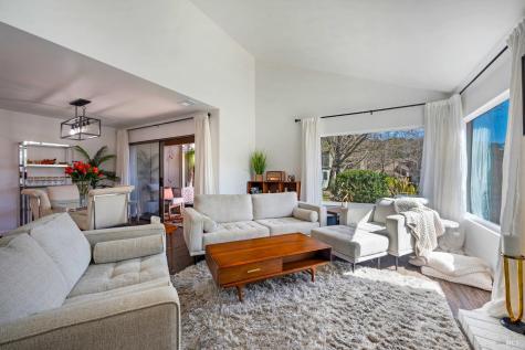 2 Mcintosh Court Novato CA 94949