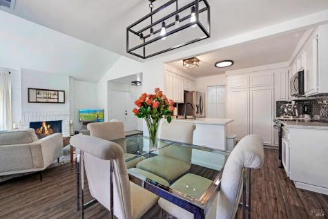 2 Mcintosh Court Novato CA 94949
